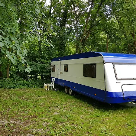 Marcelas Blue Camper *